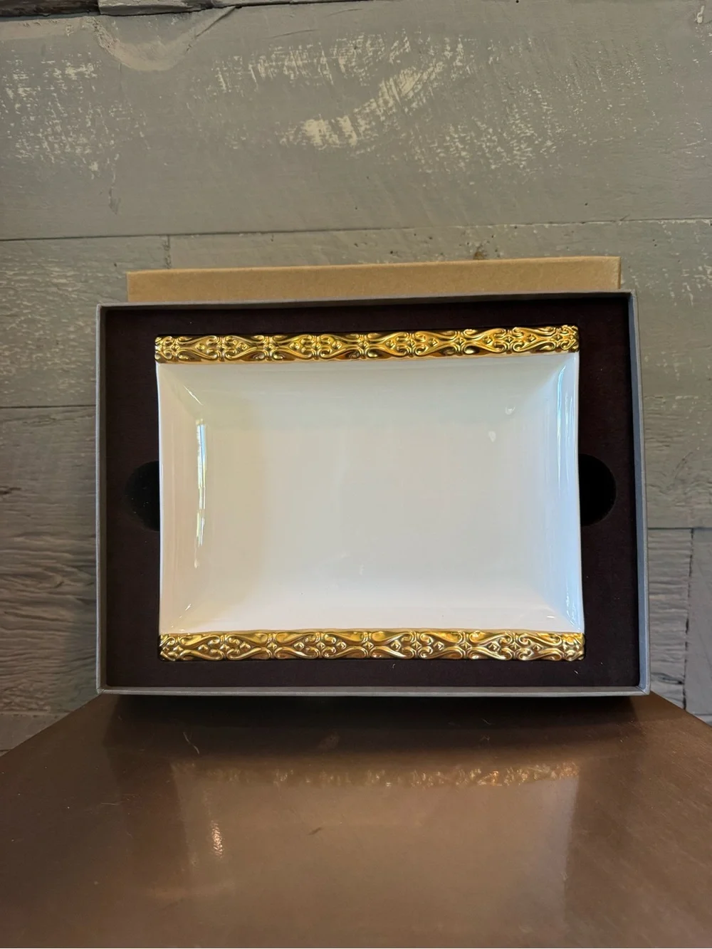 New Katy Briscoe White bone china Tray with 24 carat Gold plated platter - Picture 1 of 2
